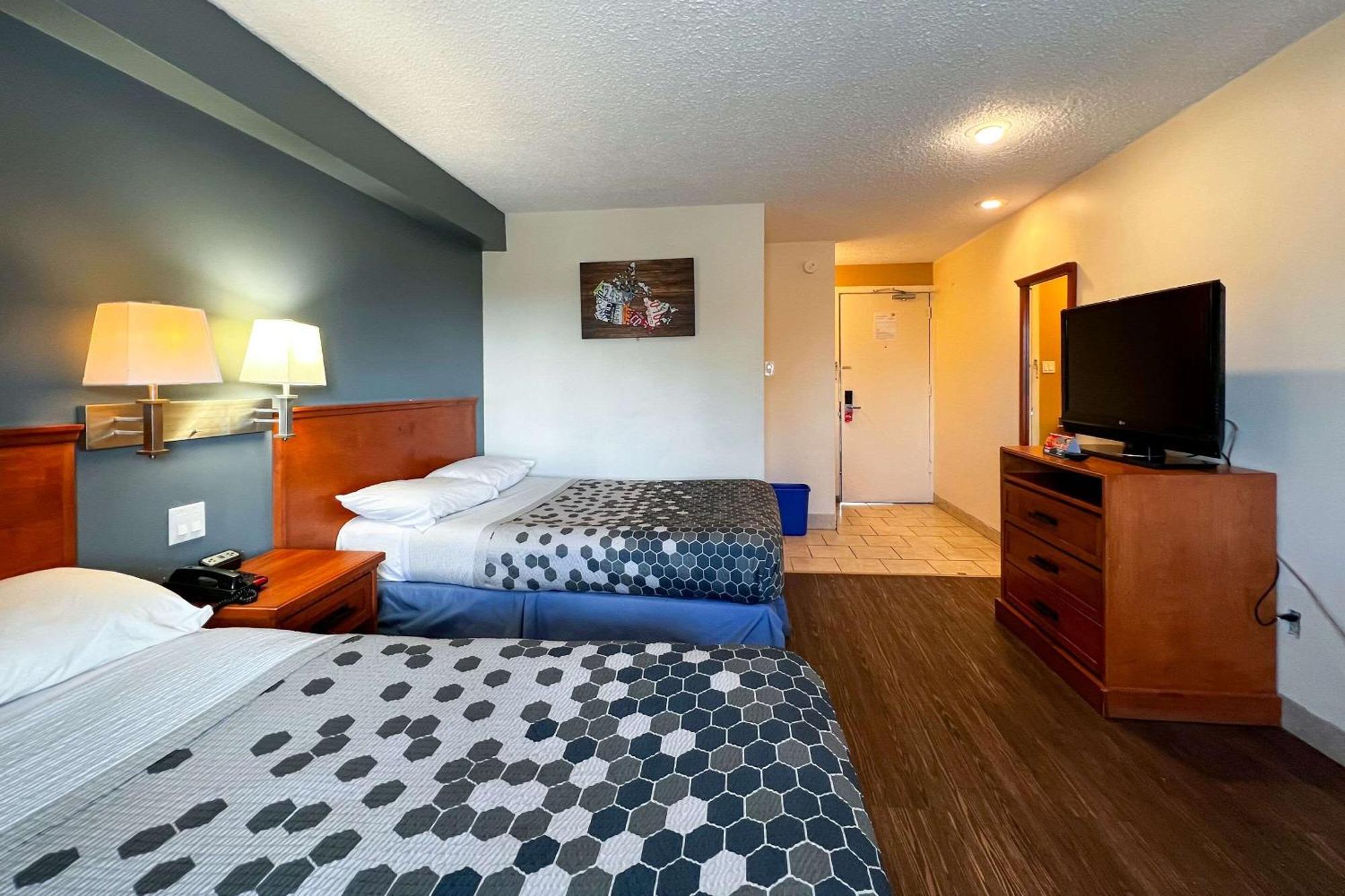 Econo Lodge Motel Village YYC Eksteriør bilde